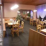 Mona Pensjonat Harrachov